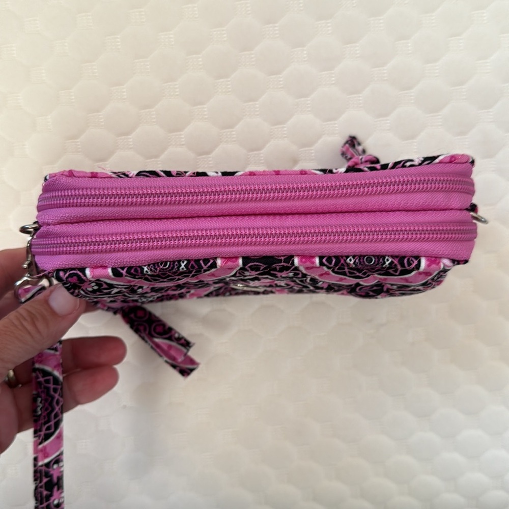 NEW Breast Cancer 2 Zipper- 21 Compartment Wristlet - Picture 5 of 14